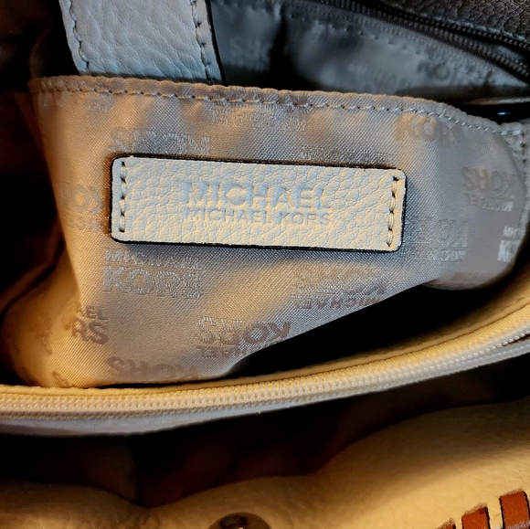 Michael Kors white Hamilton satchel/tote - Picture 6 of 10